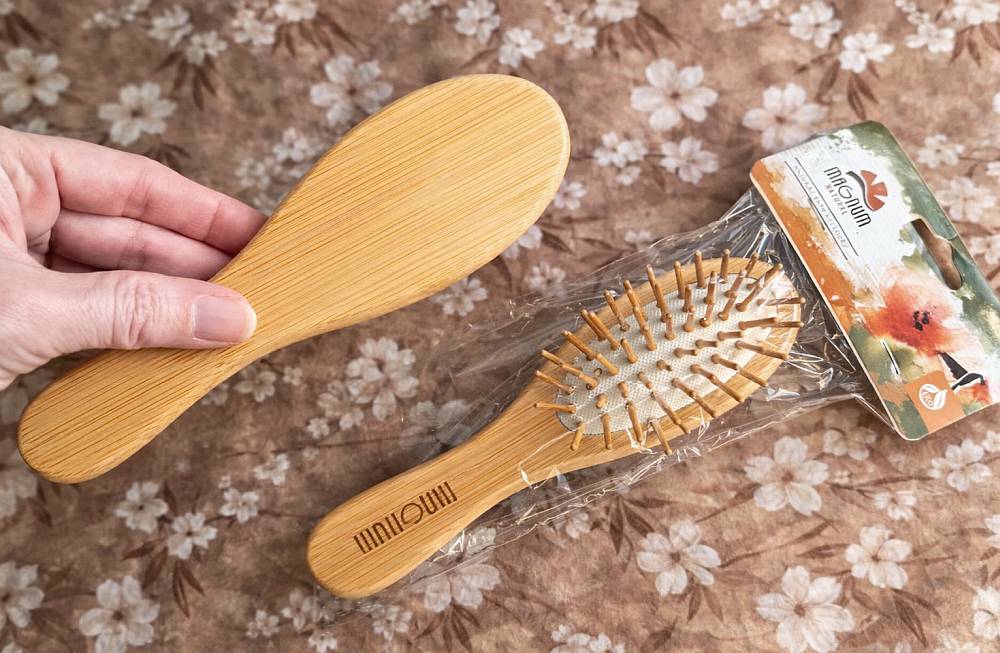 Dřevěný kartáč na vlasy z bukového dřeva MAGNUM Natural 316